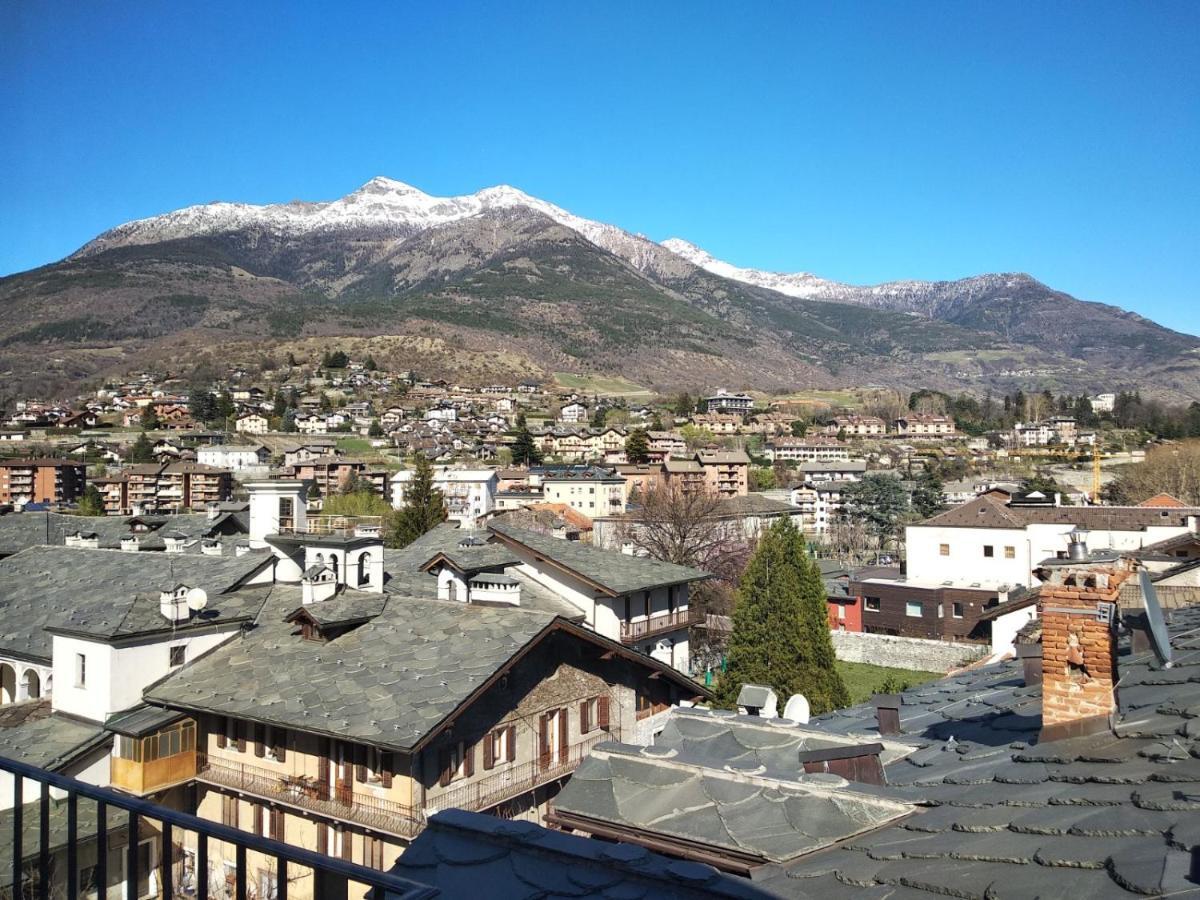 Maison Soleil - Mansarda Aosta Zewnętrze zdjęcie